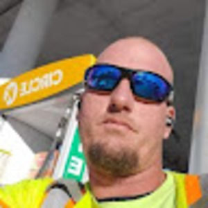 Meet your Posher, Justin